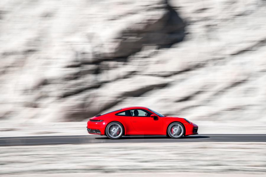  Porsche 911 Carrera S (992) 2019 года  (NA) (фото 21 из 31)